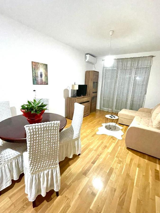 Naki Apartmani Podgorica Eksteriør bilde