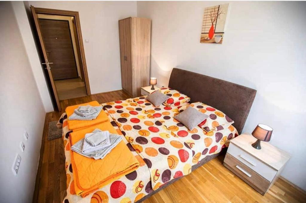 Naki Apartmani Podgorica Rom bilde