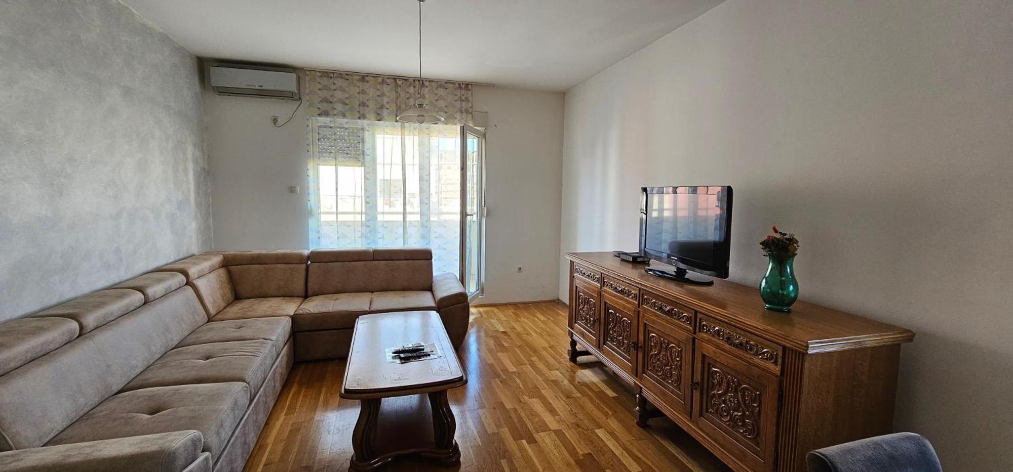 Naki Apartmani Podgorica Rom bilde